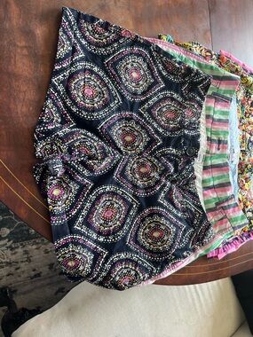 crown & ivy Navy Multi Medallion Print Women’s Shorts